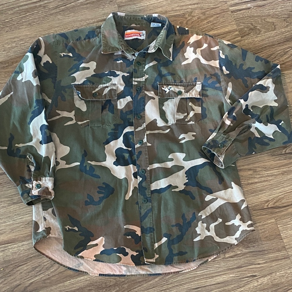 Vintage Winchester 90s Men’s XL Camouflage Button Up Long Sleeve Hunting Shirt